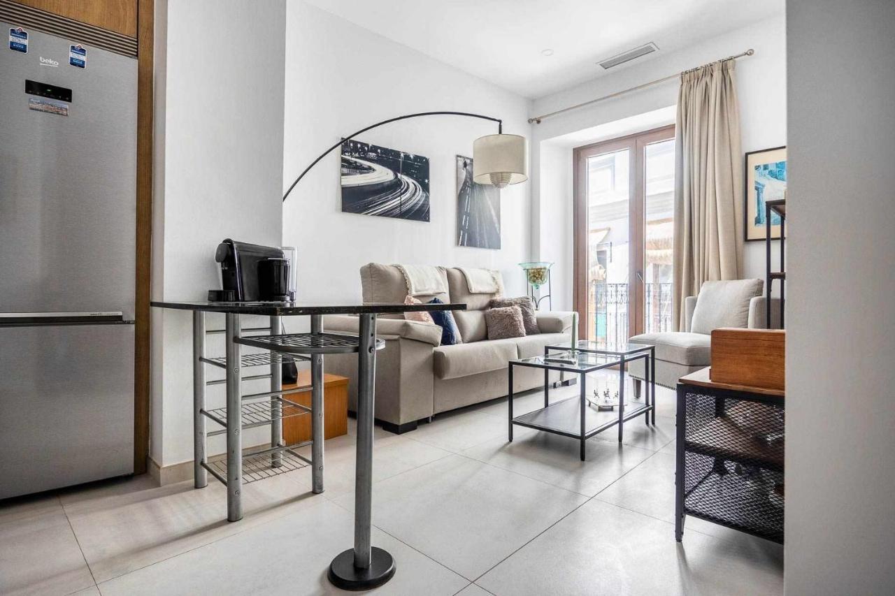 Comfy Away - Apartamento Exclusivo Mercado De Triana Con Balcon Sevilla Bagian luar foto