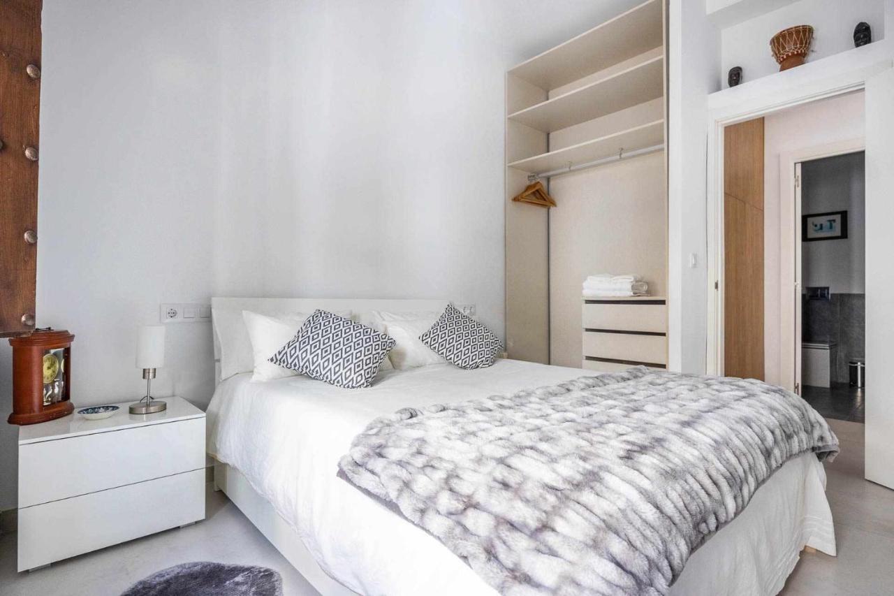 Comfy Away - Apartamento Exclusivo Mercado De Triana Con Balcon Sevilla Bagian luar foto