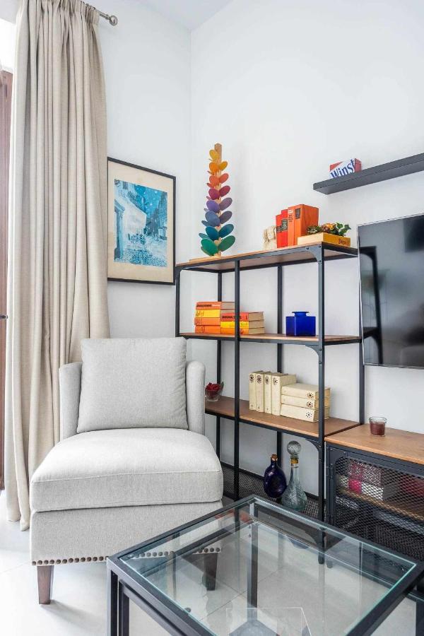 Comfy Away - Apartamento Exclusivo Mercado De Triana Con Balcon Sevilla Bagian luar foto